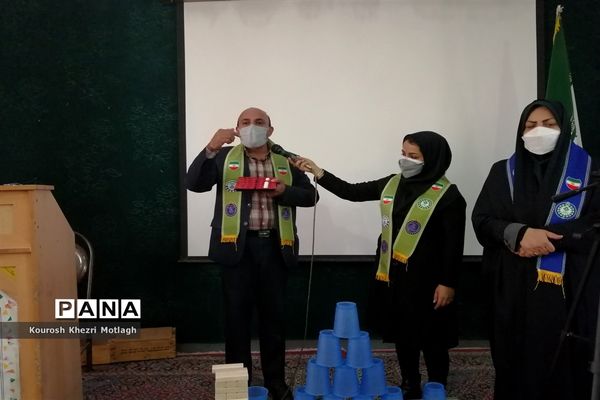 آماده‌سازی دانش‌آموزان منتخب المپیاد رویش برای مرحله استانی در شهرستان کازرون