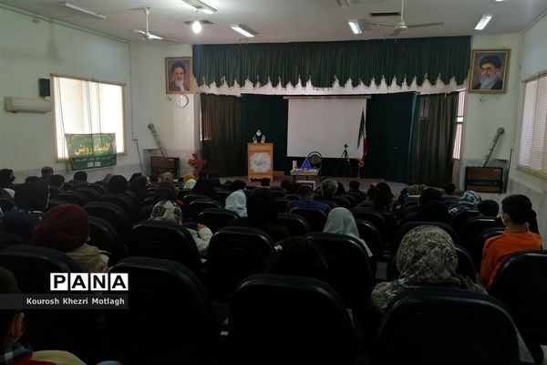 آماده‌سازی دانش‌آموزان منتخب المپیاد رویش برای مرحله استانی در شهرستان کازرون