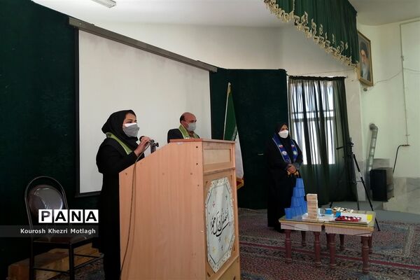 آماده‌سازی دانش‌آموزان منتخب المپیاد رویش برای مرحله استانی در شهرستان کازرون