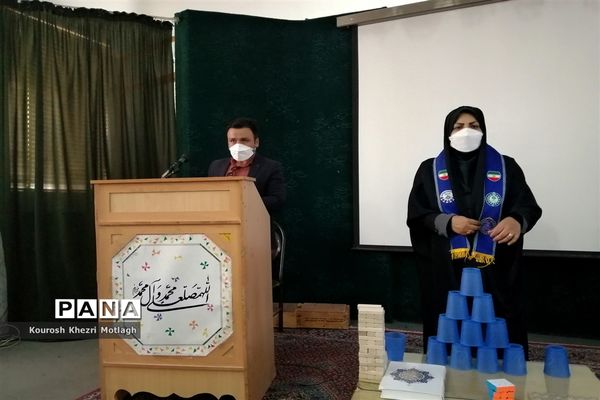 آماده‌سازی دانش‌آموزان منتخب المپیاد رویش برای مرحله استانی در شهرستان کازرون