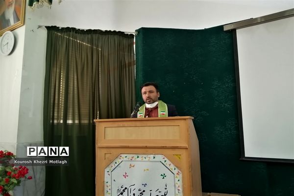 آماده‌سازی دانش‌آموزان منتخب المپیاد رویش برای مرحله استانی در شهرستان کازرون