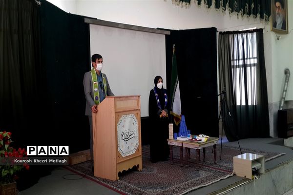 آماده‌سازی دانش‌آموزان منتخب المپیاد رویش برای مرحله استانی در شهرستان کازرون