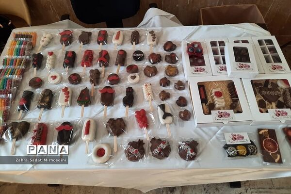 اشتغال زایی به مناسبت ولادت حضرت فاطمه زهرا (س) در سرای محله خاورشهر