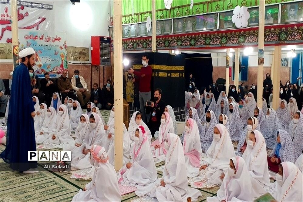 جشن تکلیف ویژه دانش آموزان دختر پایه سوم ابتدایی شهرستان کلات
