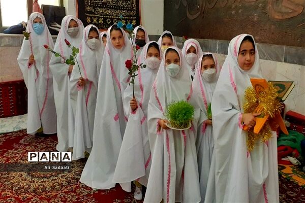 جشن تکلیف ویژه دانش آموزان دختر پایه سوم ابتدایی شهرستان کلات