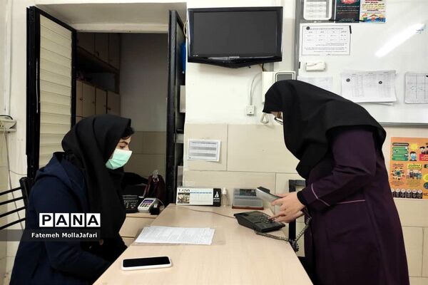 روز پایانی امتحانات نیم سال اول در دبیرستان دکتر ترابی منطقه 10