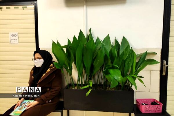 روز پایانی امتحانات نیم سال اول در دبیرستان دکتر ترابی منطقه 10