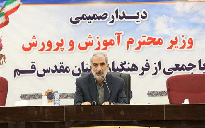 ایثار و فداکاری معلمان در دوران کرونا جلوه‌گر شد