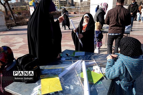 جشنواره بادبادک باز