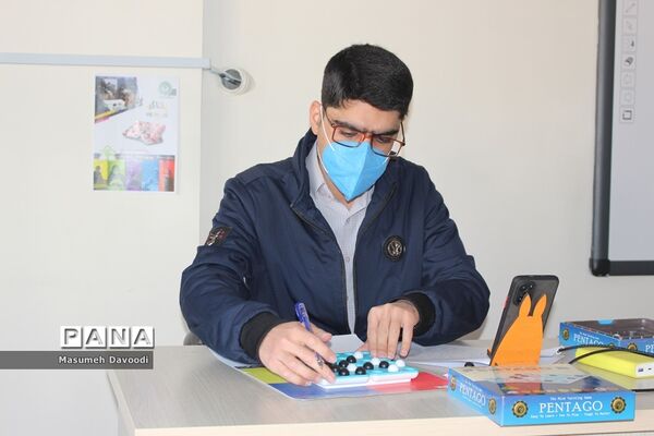 بازدید مدیرکل آموزش و پرورش فارس از محل داوری هفتمین دوره مسابقات استانی المپیاد رویش