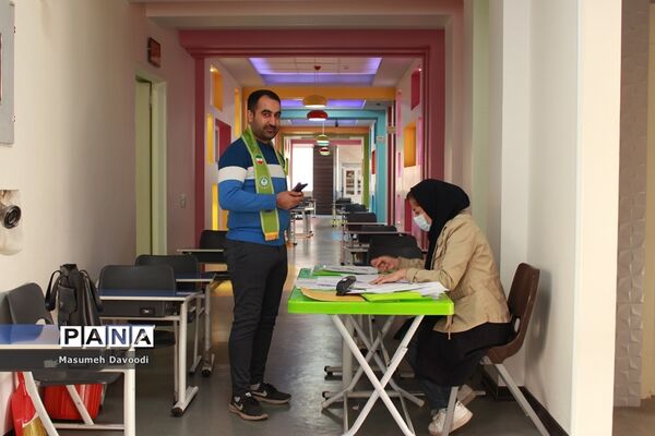بازدید مدیرکل آموزش و پرورش فارس از محل داوری هفتمین دوره مسابقات استانی المپیاد رویش