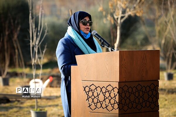 مراسم درختکاری در پارک پردیسان