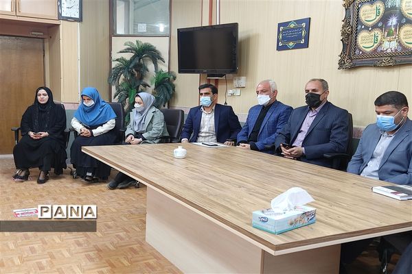 گرامیداشت روز زن در آموزش و پرورش امیدیه