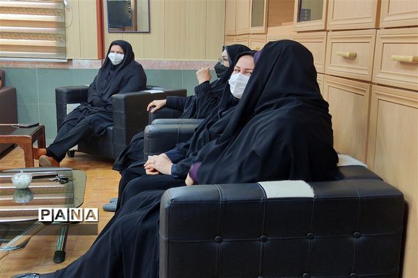 گرامیداشت روز زن در آموزش و پرورش امیدیه