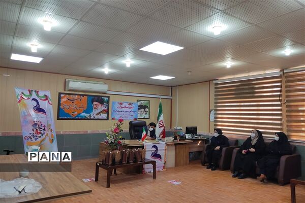 گرامیداشت روز زن در آموزش و پرورش امیدیه