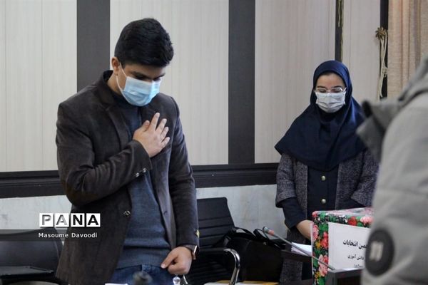 برگزاری انتخابات شورای دانش‌آموزی در ناحیه ۳ شیراز