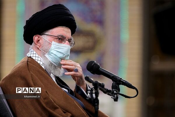 دیدار جمعی از مداحان اهل بیت(ع) با مقام معظم رهبری