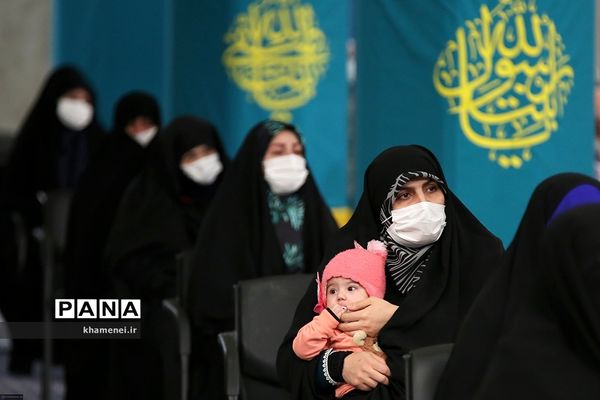 دیدار جمعی از مداحان اهل بیت(ع) با مقام معظم رهبری