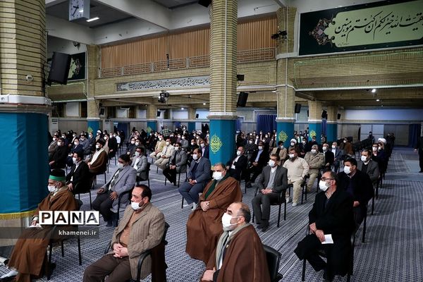 دیدار جمعی از مداحان اهل بیت(ع) با مقام معظم رهبری