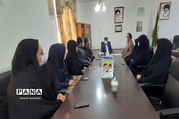تقدیر از بانوان اداره آموزش و پرورش حمیدیه