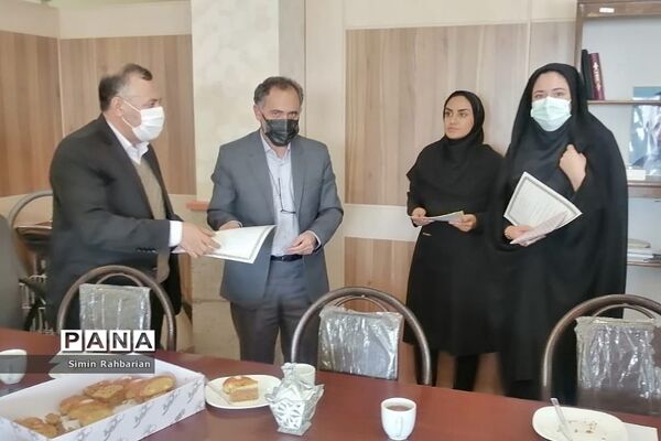 مراسم تقدیر از بانوان آموزش و پرورش به مناسبت روز زن در پردیس