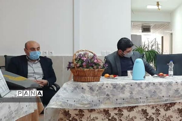 تقدیر از بانوان شاغل اداری آموزش و پرورش رودهن