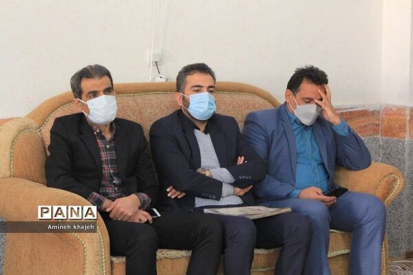 تجلیل از بانوان شاغل در اداره آموزش و پرورش شهرستان بوشهر