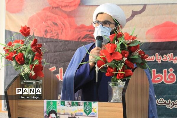 تجلیل از بانوان شاغل در اداره آموزش و پرورش شهرستان بوشهر