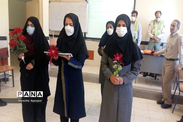 بازدید مسئولان سازمان دانش‌آموزی از کلاس‌های ضمن خدمت بازمهندسی مربیان تشکیلات