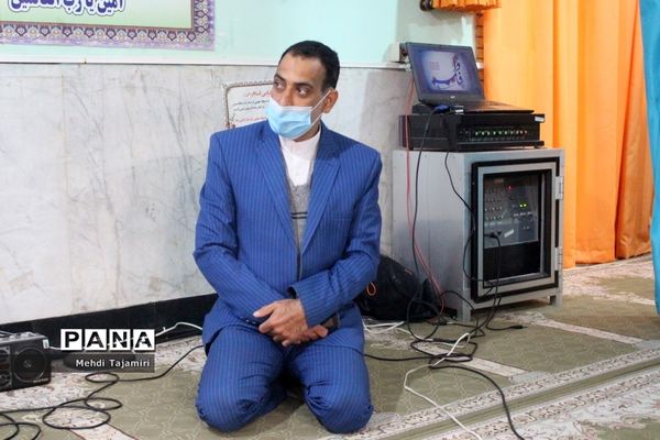 جشن ولادت حضرت فاطمه زهرا (س) همراه با  قرائت زیارت عاشورا