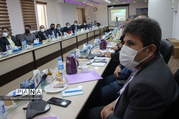 نشست هم‌اندیشی کارشناسان امور اداری آموزش و پرورش شهرستان‌ها و مناطق استان بوشهر