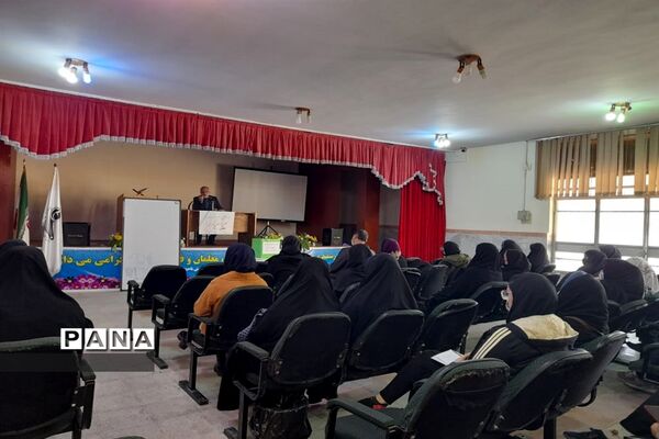 برگزاری انتخابات مجلس دانش آموزی دختر و پسر  ناحیه 4 کرج