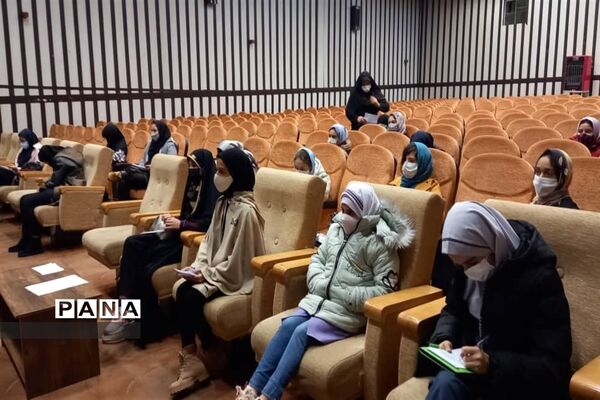 برگزاری دوره آموزشی دانش‌آموزان خبرنگار پانا ناحیه 3 کرج