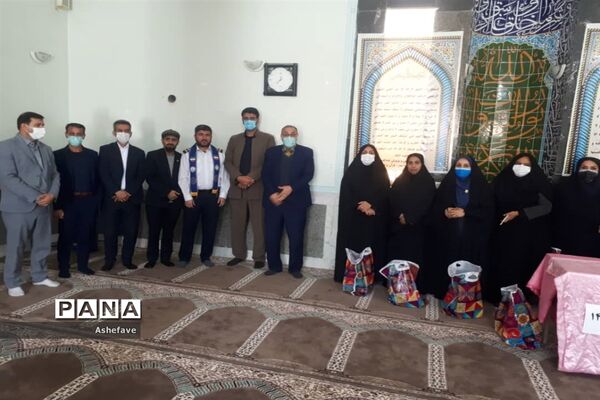تجلیل از بانوان شاغل در اداره آموزش و‌ پرورش شادگان