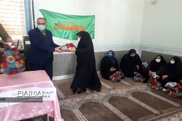تجلیل از بانوان شاغل در اداره آموزش و‌ پرورش شادگان