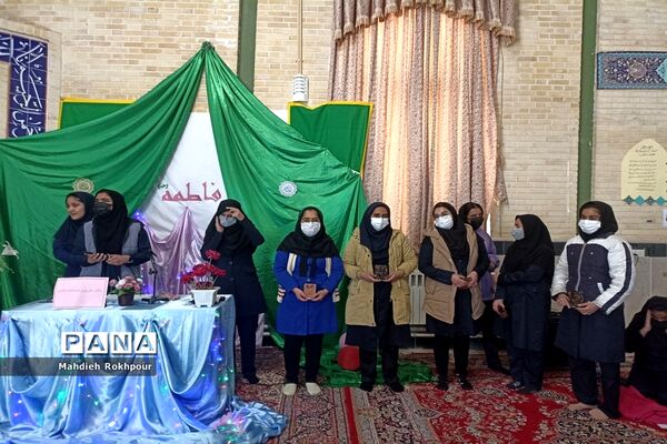 برگزاری جشن روز مادر در دبیرستان نرجسیه
