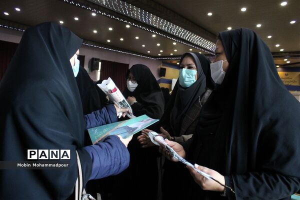 آیین گرامیداشت مقام شامخ زن و مادر در اداره‌کل آموزش و پرورش آذربایجان