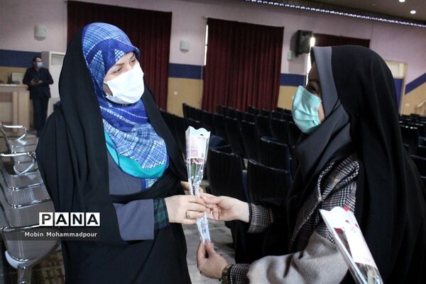 آیین گرامیداشت مقام شامخ زن و مادر در اداره‌کل آموزش و پرورش آذربایجان