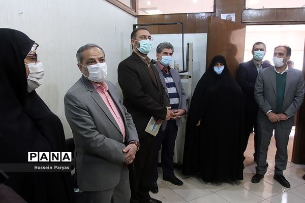 بازدید علیرضا کاظمی از دبیرخانه دریافت آثار بیست و دومین فراخوان ملی پرسش مهر ریاست جمهوری