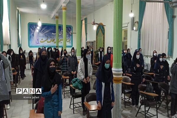 برگزاری جشن‌ فاطمی در دبیرستان شاهد مطهره