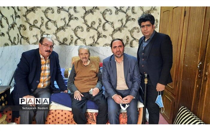 دیدار رئیس اداره فرهنگ و ارشاد اسلامی شهرستان قرچک با هنرمند پیشکسوت موسیقی   