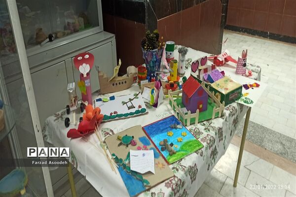 برگزاری نمایشگاه هنرهای دستی به‌مناسبت هفته طبیعت