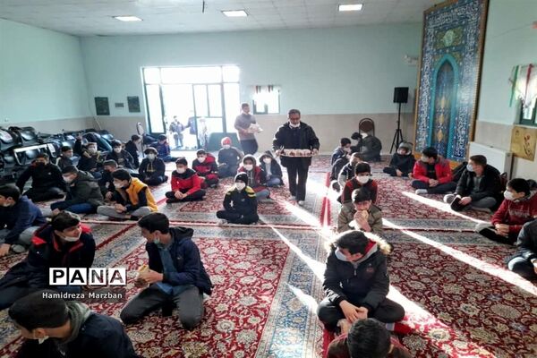 مراسم زیارت عاشورا درآموزشگاه شهید احمد کاظمی اسلامشهر