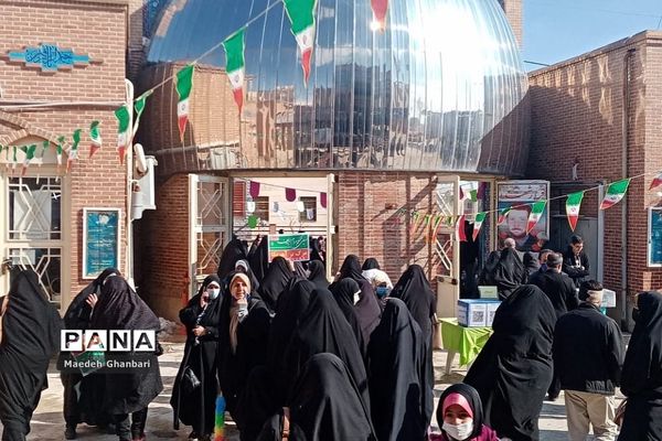 راهپیمایی نمازگزاران بعد از نماز جمعه شهر پردیس