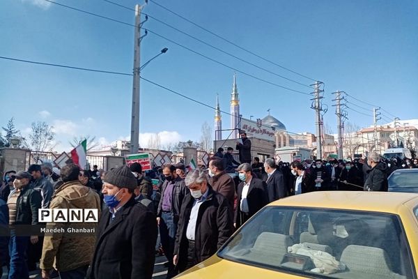 راهپیمایی نمازگزاران بعد از نماز جمعه شهر پردیس