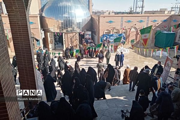 راهپیمایی نمازگزاران بعد از نماز جمعه شهر پردیس