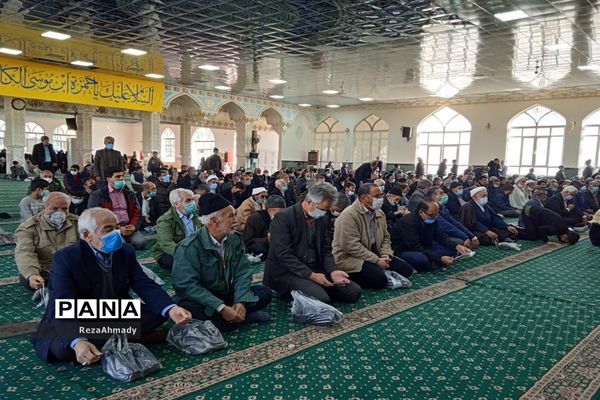 برپایی نماز جمعه کاشمر در جوار امامزاده سید حمزه (ع)