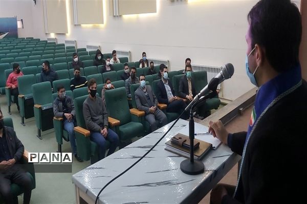 برگزاری انتخابات شورای دانش‌آموزی شهرستان‌کاشمر در کانون لقمان