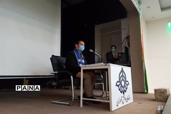 برگزاری انتخابات شورای دانش‌آموزی شهرستان‌کاشمر در کانون لقمان