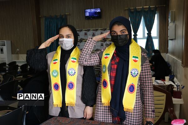 برگزاری کارگاه آموزشی مربیان پیشتاز سازمان دانش‌آموزی ناحیه۶ مشهد